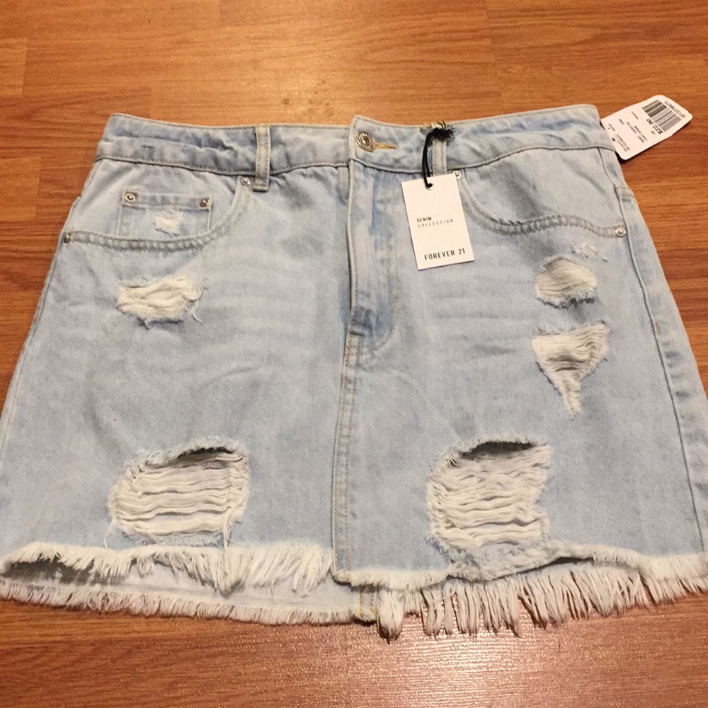 Size 28 skirt Forever21